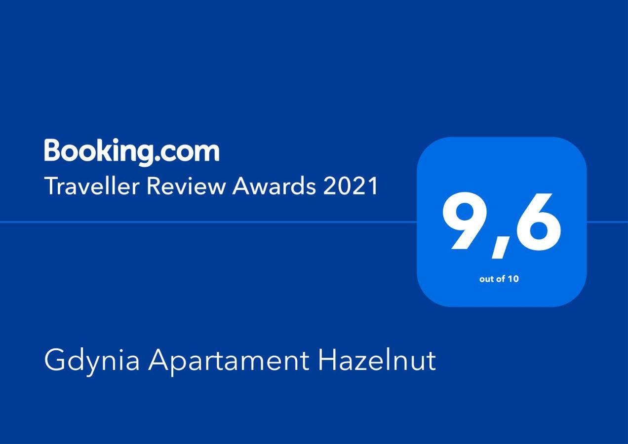 Apartament Hazelnut Apartment กดิเนีย ภายนอก รูปภาพ