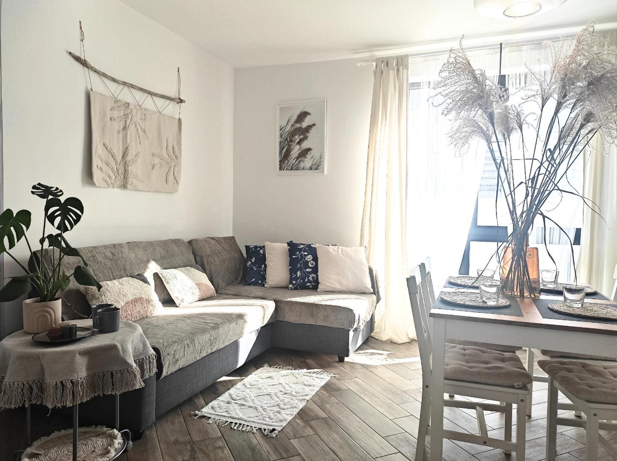 Apartament Hazelnut Apartment กดิเนีย ภายนอก รูปภาพ