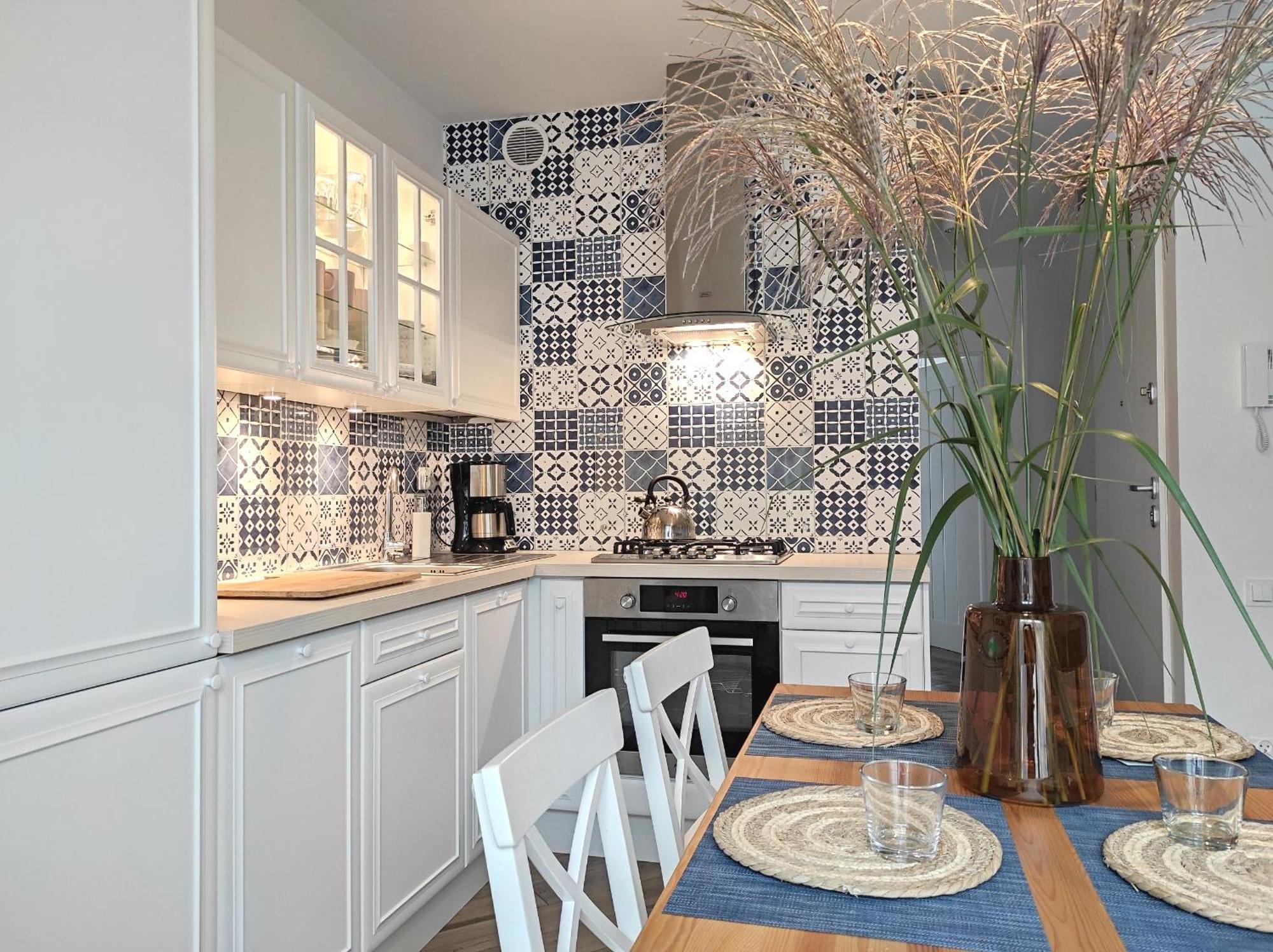 Apartament Hazelnut Apartment กดิเนีย ภายนอก รูปภาพ